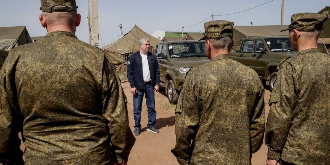 Ульяновским бойцам передали гуманитарный груз на Тоцком полигоне