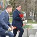 Болдакин и Ножечкин возложили цветы к памятнику Ленину на Соборной площади