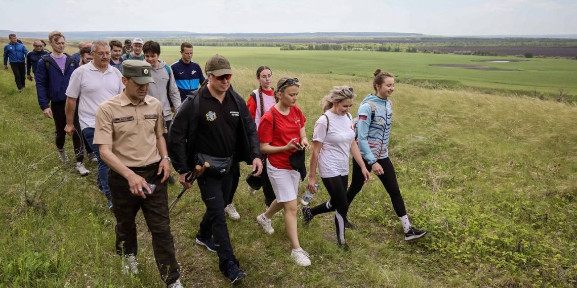 Русских всё воскресенье ходил по Сенгилеевским горам