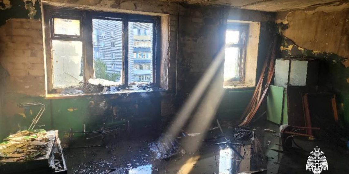 При пожаре в многоэтажке на Песках эвакуировались 40 человек