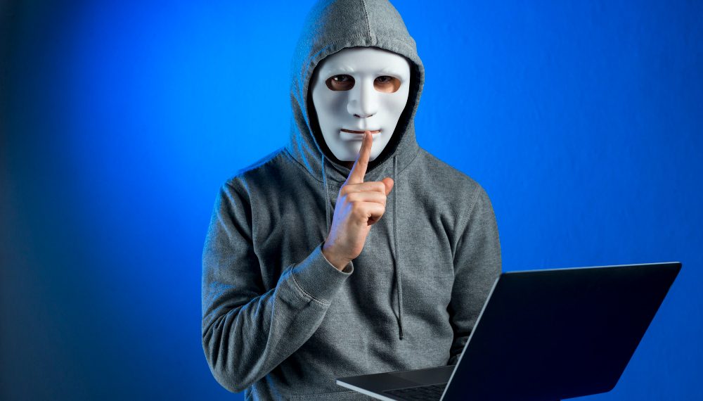 За сутки восьмерых ульяновцев мошенники развели на шесть миллионов рублей