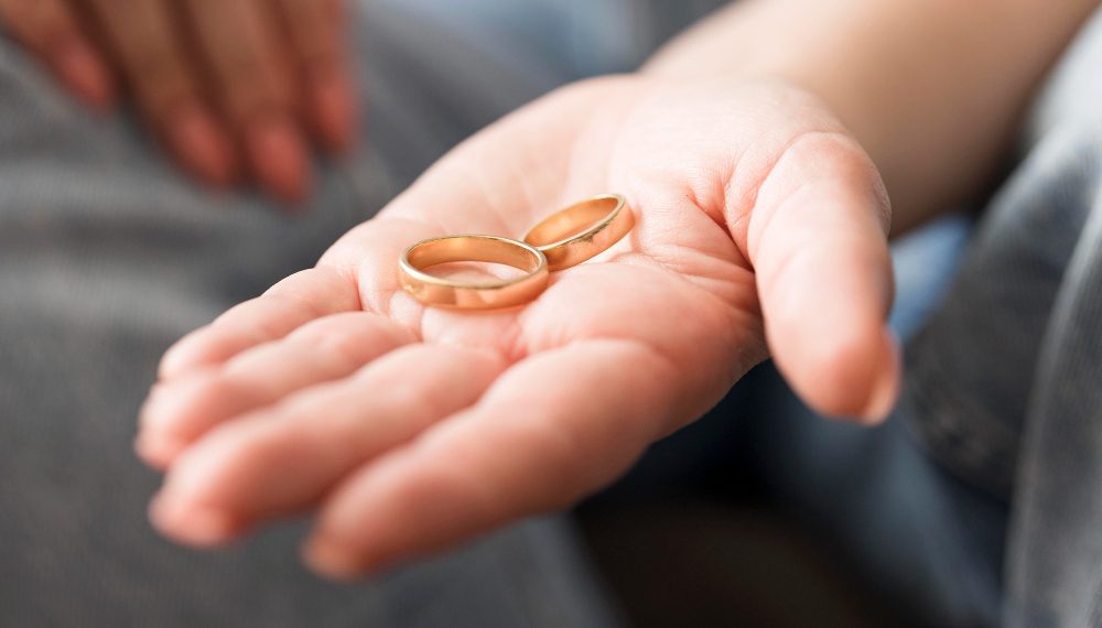 В мэрии сообщили, что жители Ульяновска стали чаще жениться