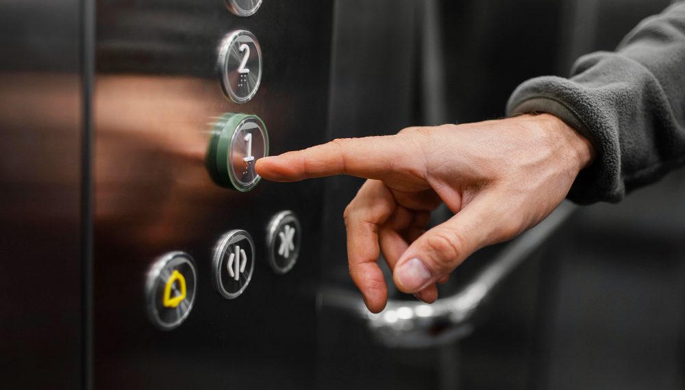 Нашёлся подрядчик на замену лифтов в МКД Ульяновска и Димитровграда