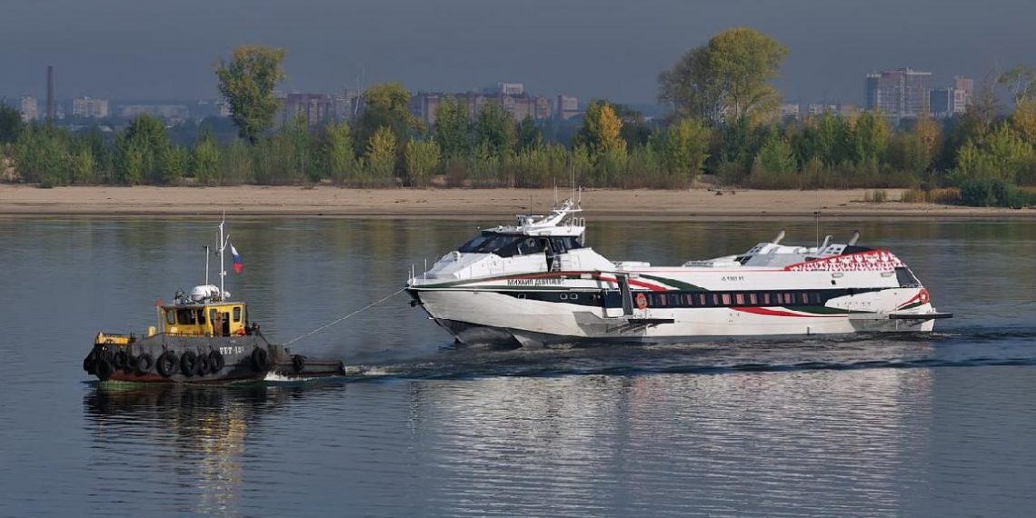 Речные рейсы из Ульяновска в Казань отменили из-за поломки метеора
