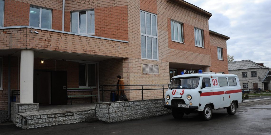 На производстве тканей в Майне рабочему серьёзно травмировало руку