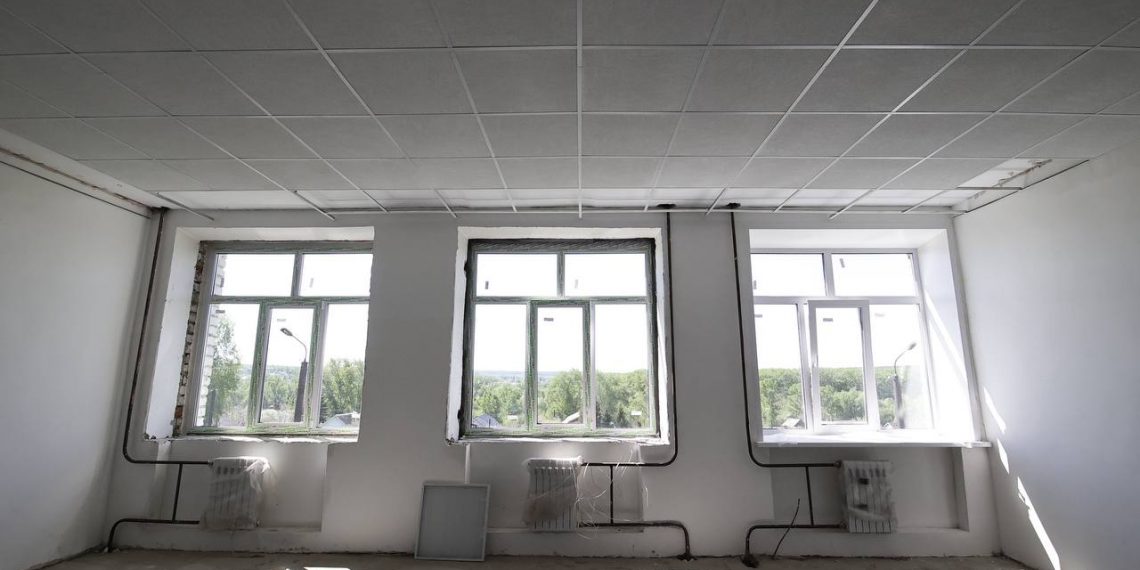 В Барыше капитально ремонтируют 40-летнее здание школы