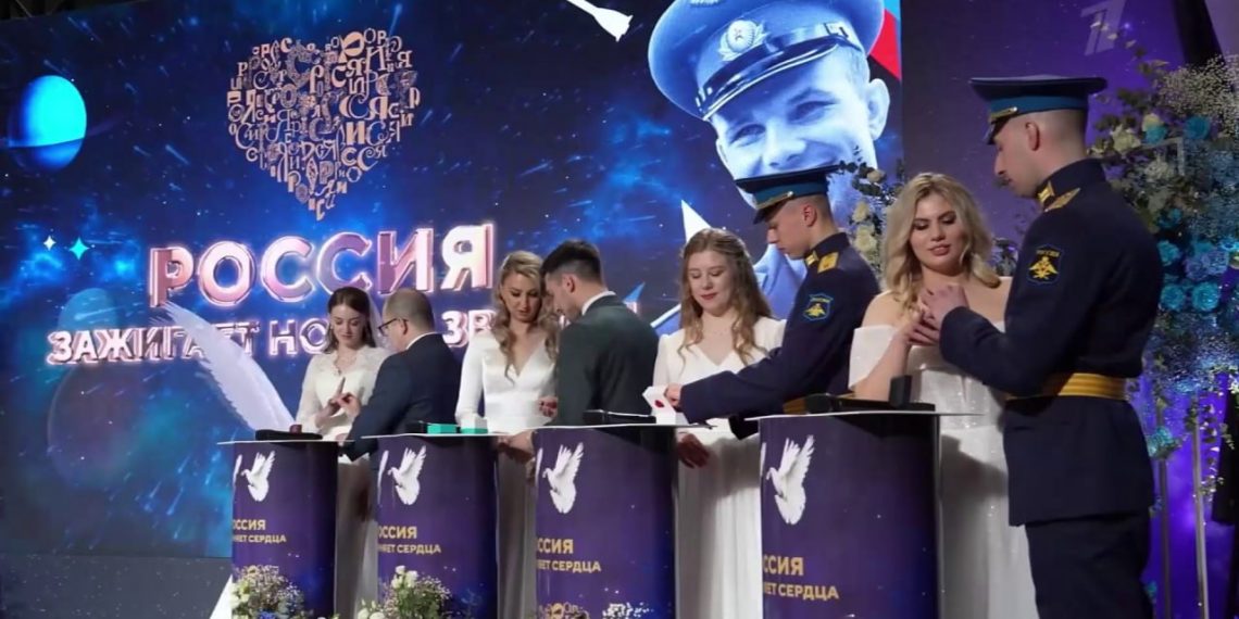 Ульяновцы Сергей Варламов и Валерия Кузнецова сыграют свадьбу на  ВДНХ