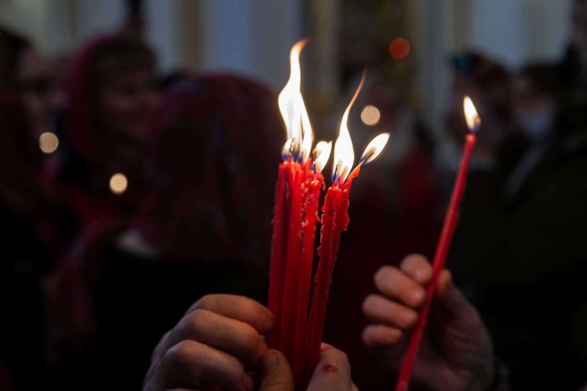 Благодатный огонь из Иерусалима доставят в Ульяновск к Пасхе - Ульяновск