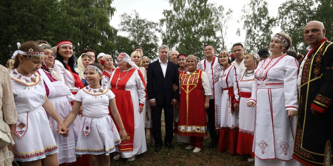 Русских посетил Акатуй в парке Победы