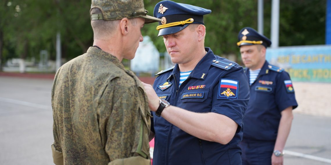 В Ульяновске воинам 31 бригады вручили награды за СВО