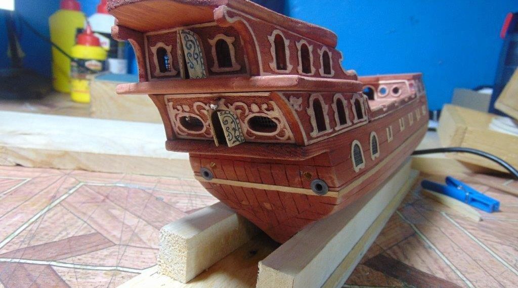 Английский военный корабль собирают в исправительной колонии города Димитровграда