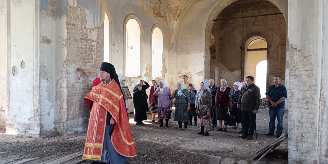 В разрушенных храмах Майнского района Ульяновской области прошли молебны