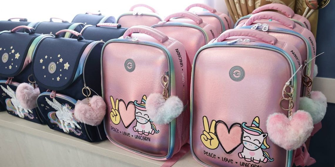 7000 юных ульяновцев получили помощь в контексте акции «Помоги собраться в школу»