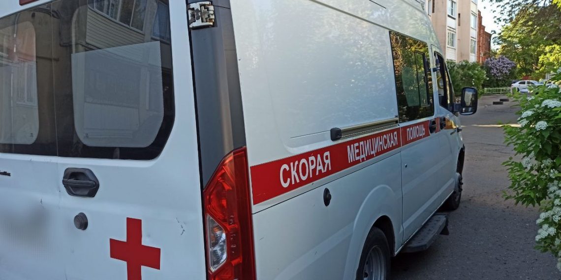 Ребёнок выпал из окна в Ульяновске и остался жив