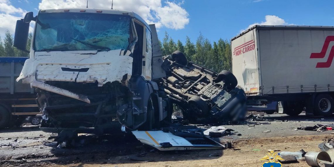 Уголовное дело завели в Ульяновской области по массовому ДТП с погибшей и пострадавшими