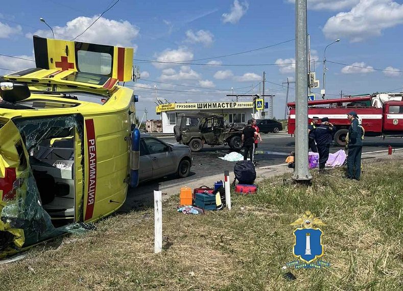 Реанимобиль врезался в УАЗ: в ГАИ восстановили картину смертельного ДТП у Больших Ключищ