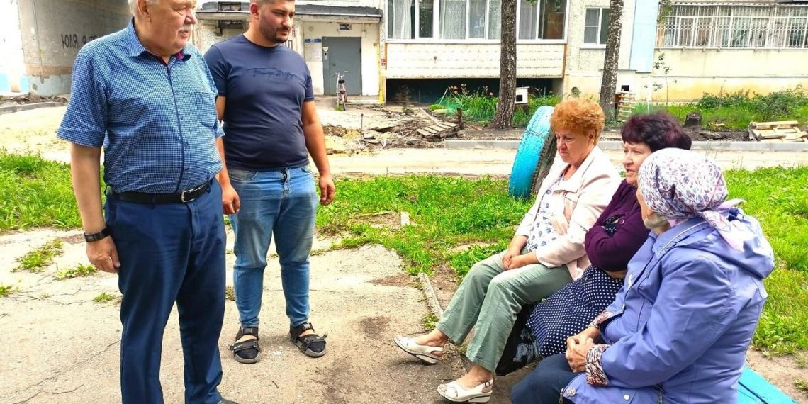 В Ульяновске ремонтируют самый большой двор Киндяковки