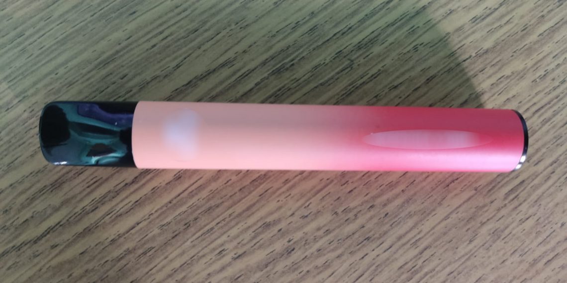 Электронную сигарету нашли в лифчике у посетительницы сотрудники новоульяновской колонии