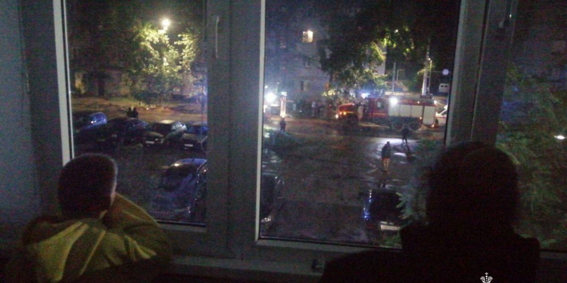 Вечером из горящей пятиэтажки на Стасова спасли четырёх человек