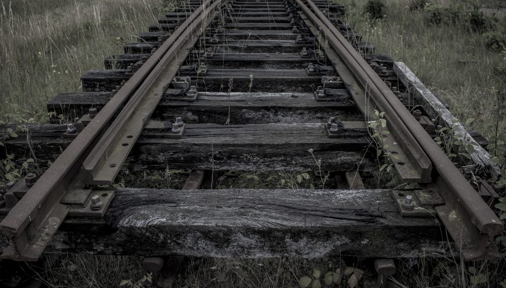 На железной дороге в Димитровграде украли три тонны металлических креплений