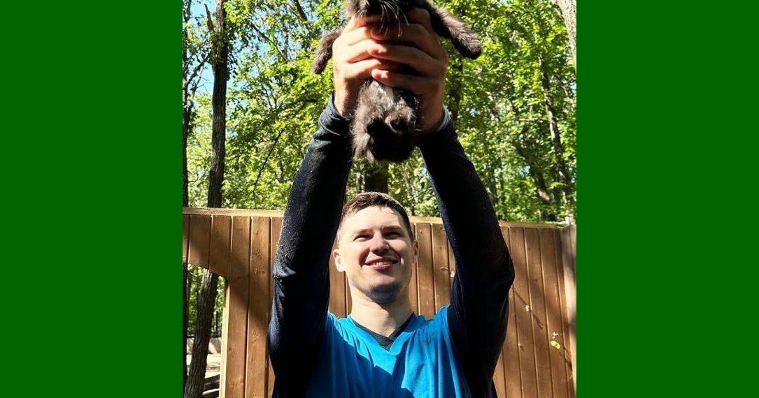 Работник ульяновского Авиастара не дал погибнуть потерявшемуся в лесу котёнку