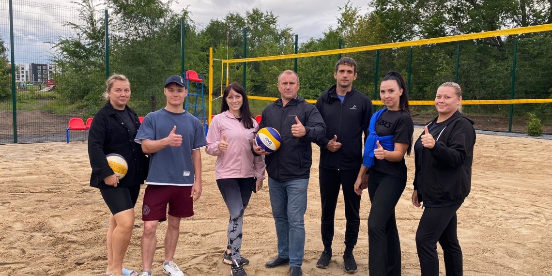 Юрий Мухин пригласил ульяновцев на открытие первой пляжно-волейбольной площадки