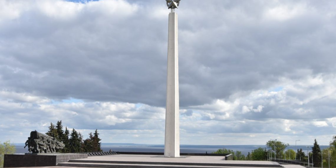 Болдакин анонсировал большой ремонт комплекса на площади 30-летия Победы