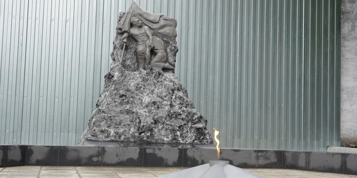 В ульяновской колонии открыт мемориал погибшим воинам