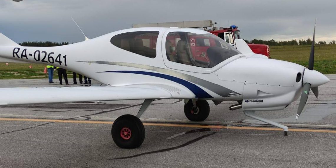 Учебный самолёт Diamond потерял колесо на взлёте под Ульяновском