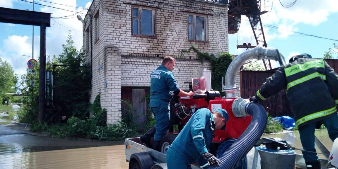 В Ульяновске частично подтопило дождями территорию автозавода