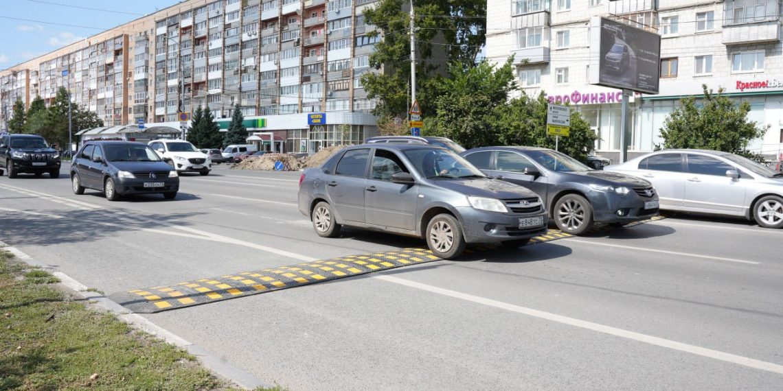В центре Ульяновска перед Обелиском появились «лежачие полицейские»