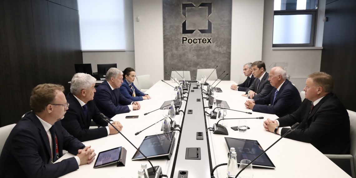 Русских рассказал о договорённостях с «Ростехом» на форуме «Армия-2024»