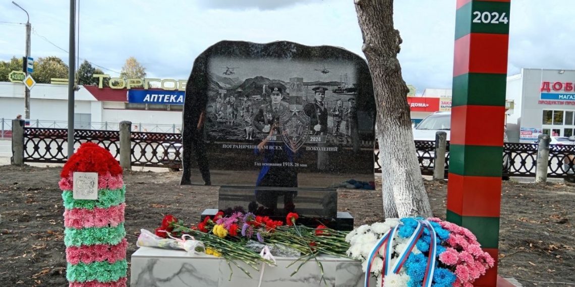 Мемориал пограничникам открыли в ульяновском посёлке Ишеевка — фото