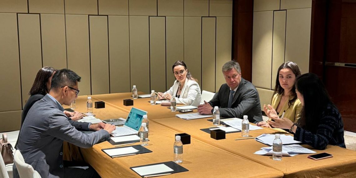 Ульяновский губернатор улетел работать в Китай