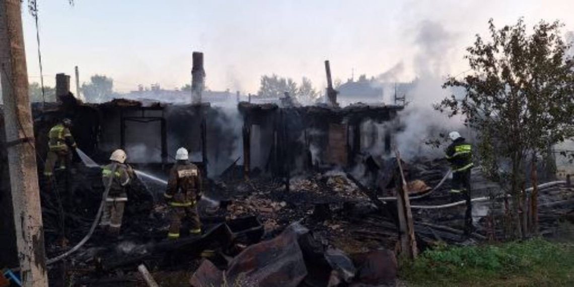 В Тереньге дотла сгорел шестиквартирный дом