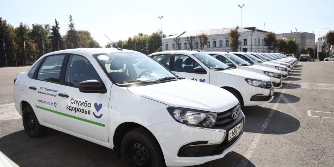 Больницы Ульяновской области получили 27 новеньких автомобилей