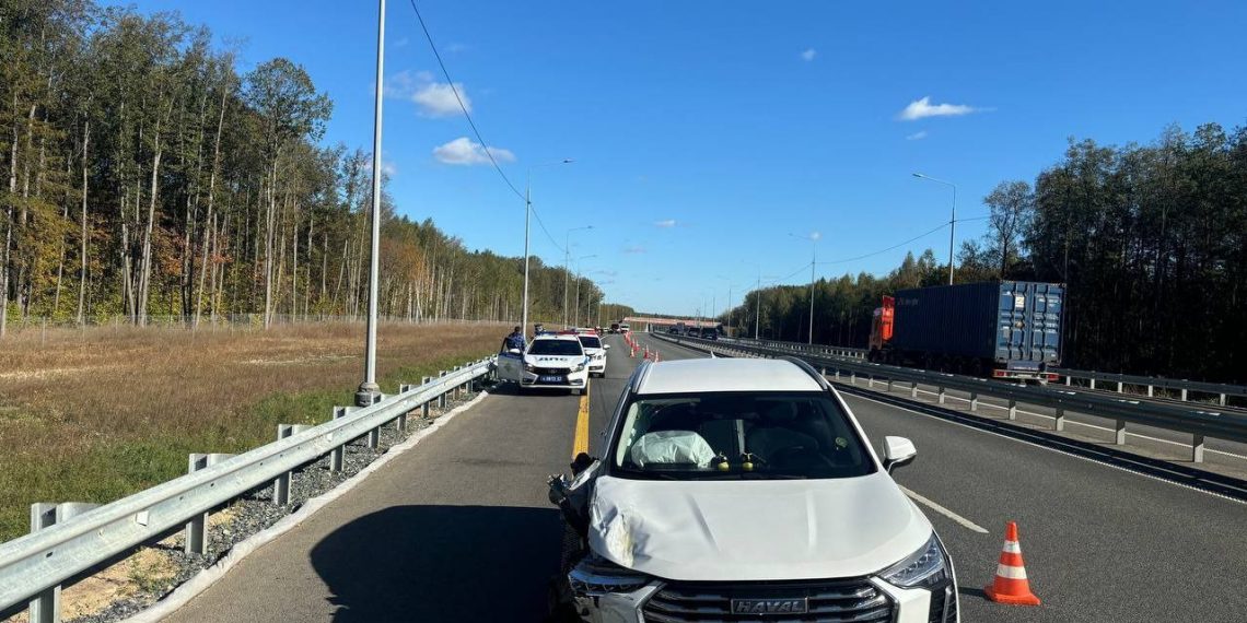 42-летний мотоциклист из Ульяновска погиб на трассе в Чувашии — видео