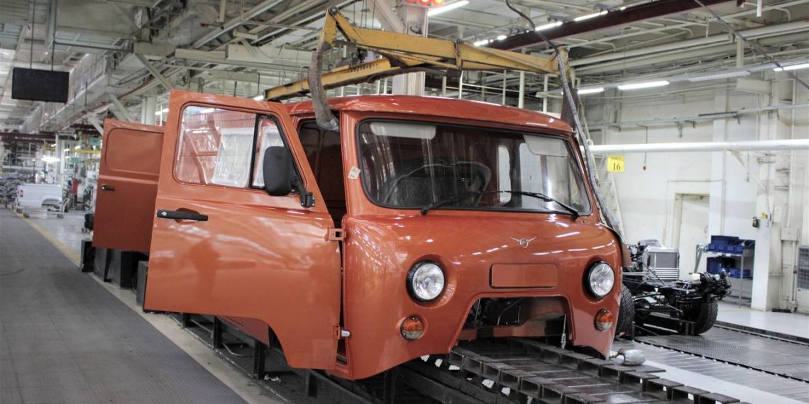 На УАЗе рассказали о новых деталях для старой «Буханки»