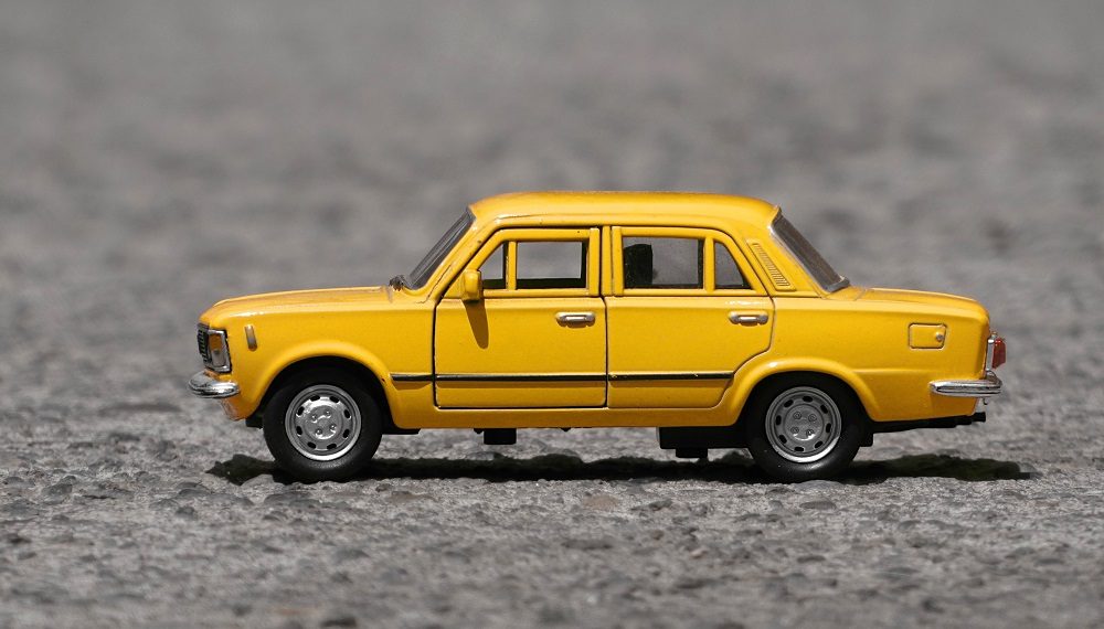 В Ульяновской области у владельца иномарки сняли аккумулятор