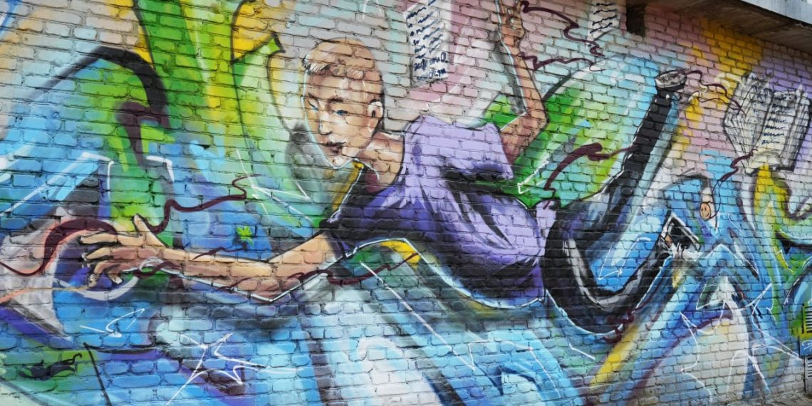 Постройки муниципальных предприятий доверили раскрашивать ульяновским художникам