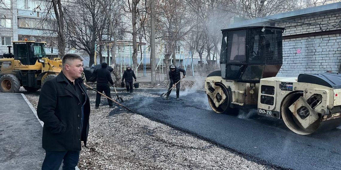 Проволочка при ремонте ульяновского двора довела до порыва теплотрассы