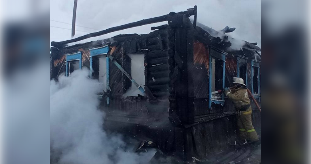 Дом — дотла, хозяин — в больнице: подробности пожара в Карсунском районе