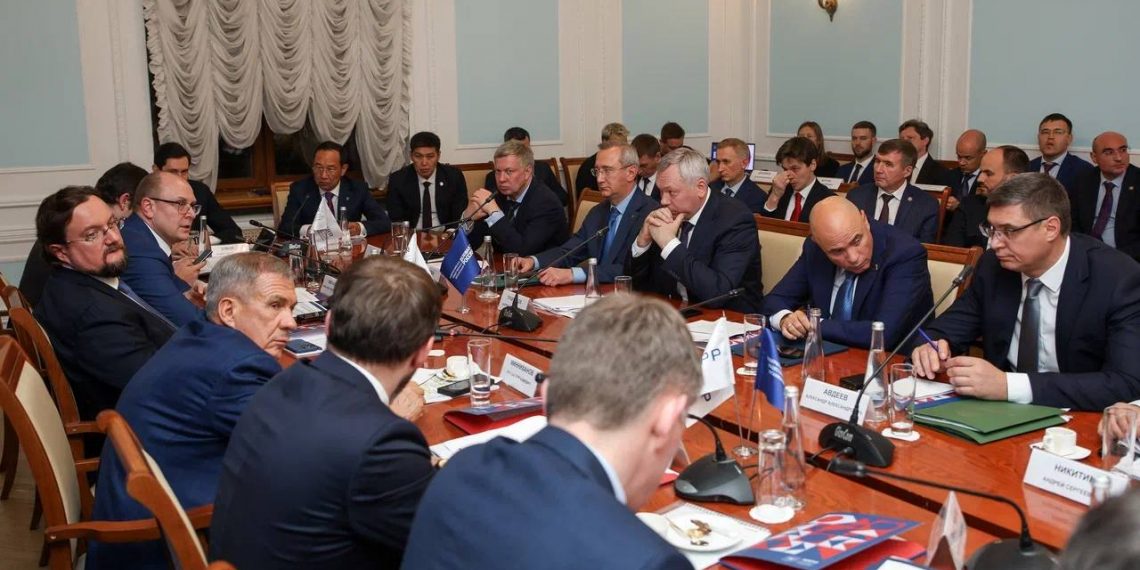 Русских поделился с Орешкиным идеями привлечения молодых учёных в Ульяновскую область