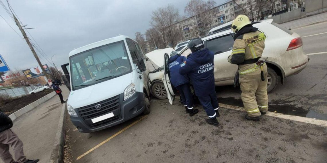 В столкновение четырёх авто на Пушкарёва в Ульяновске пострадал один человек