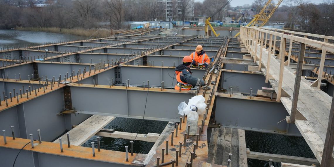 Строители моста Шевченко-Смычки в Ульяновске работали без зарплаты