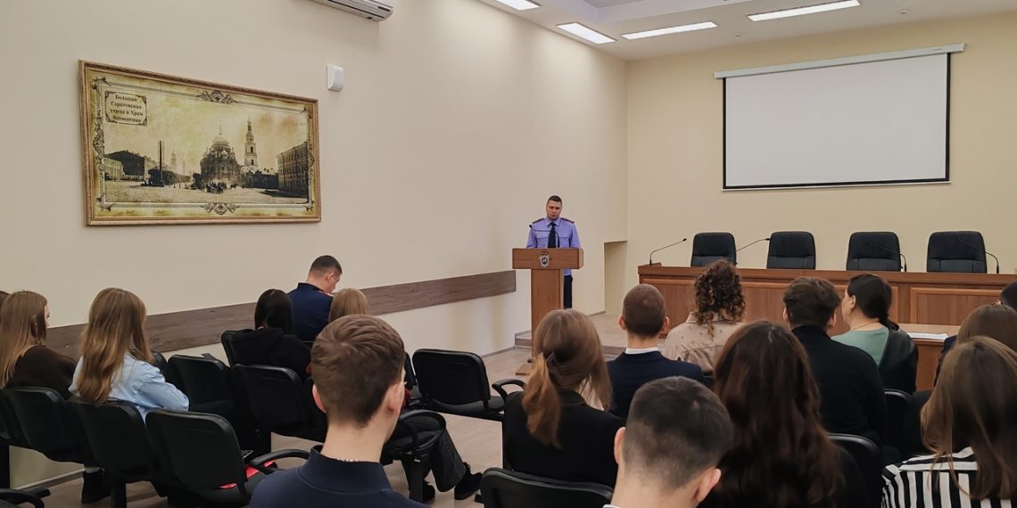 Будущие юристы встретились с ульяновскими следователями СК