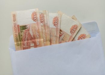 Ульяновцы рассказали об ожидании новогодних премий