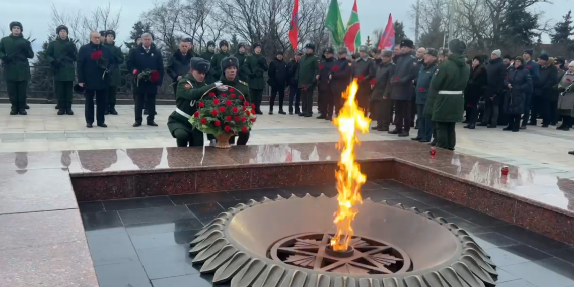 Память Героев Отечества почтили 9 декабря у Обелиска в Ульяновске