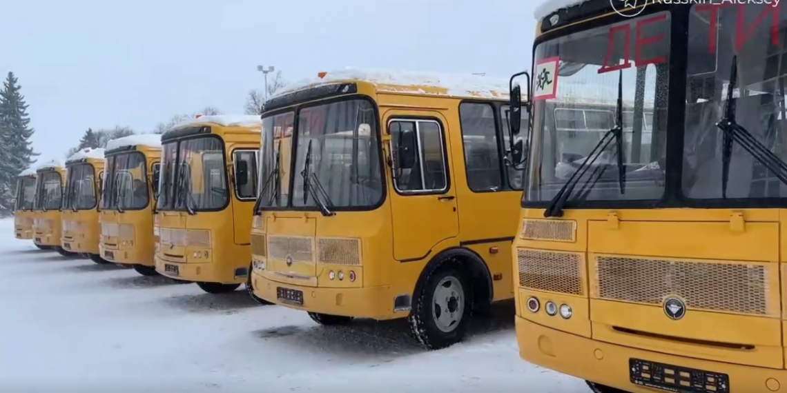 36 новых автобусов получили школы Ульяновской области