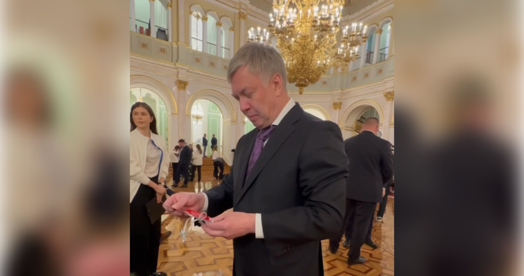 Ульяновский губернатор снял три детских желания с ёлки в Кремле